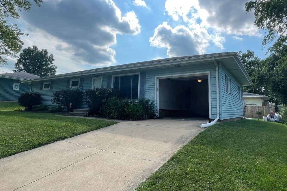 1503 Bunn Street, Bloomington, IL 3 Bedroom